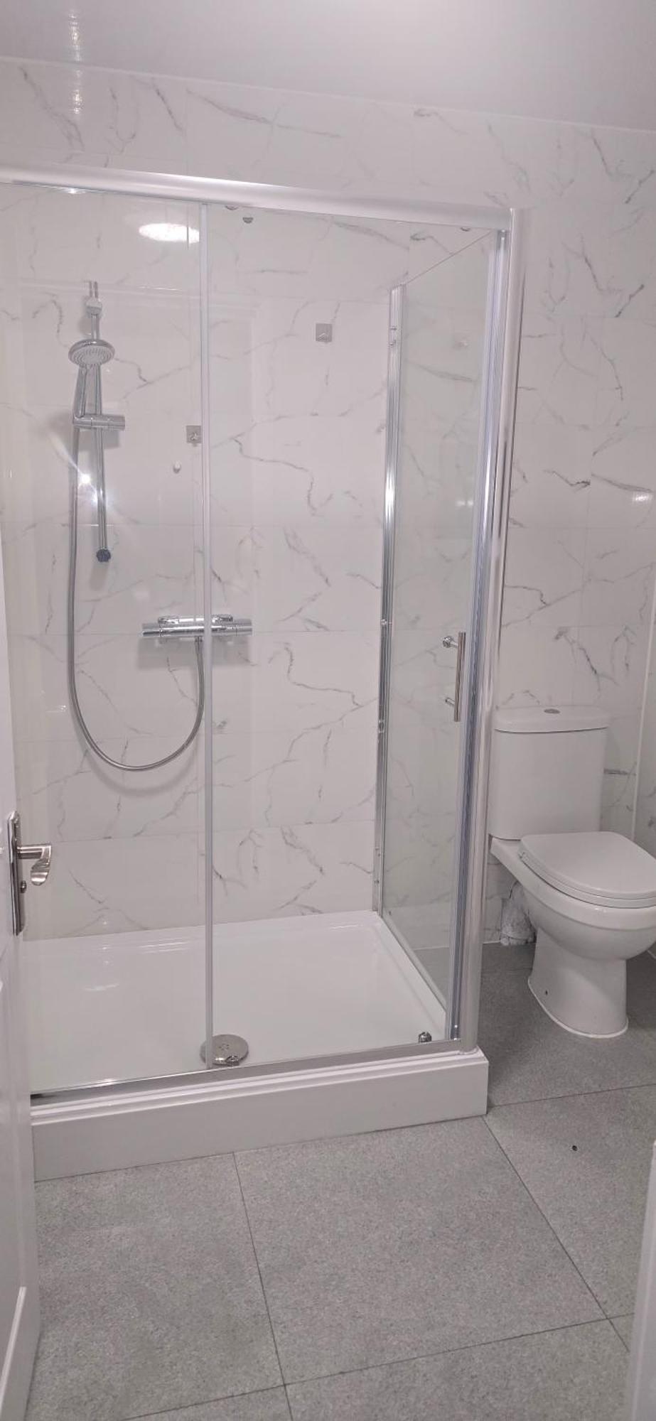 Apartment Cv6 Radford Red Rose *