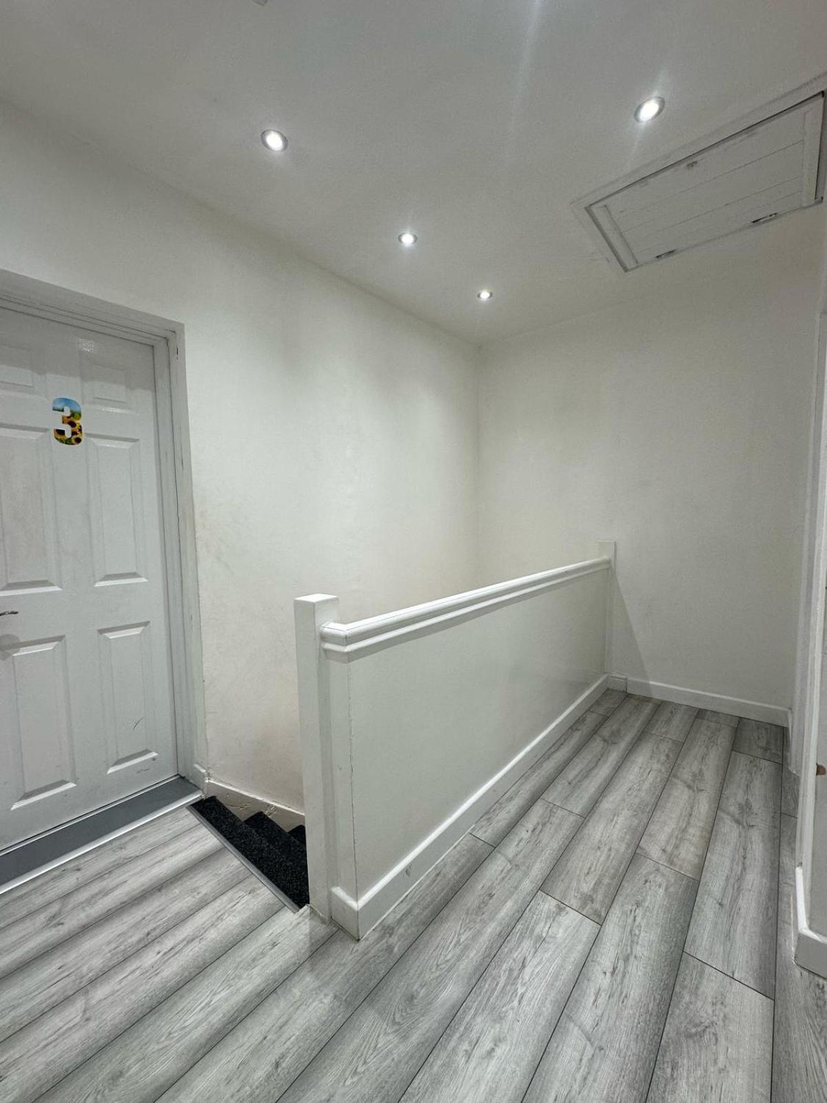 Cv6 Radford Red Rose Apartment *
